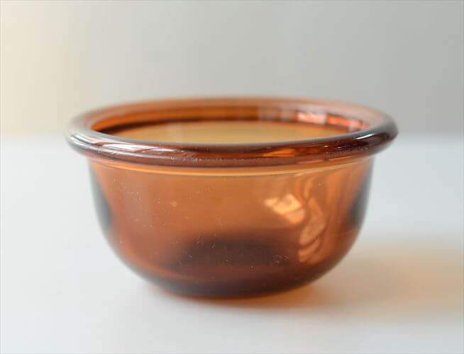 フィンランド製 Nuutajarvi Luna ガラスボウル ブラウン φ11cm ヌータヤルヴィ ルナ Kaj Franck 北欧 食器 ヴィンテージ_260428