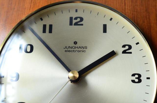 ドイツ製 Junghans チーク使用フレーム 壁時計 ユンハンス