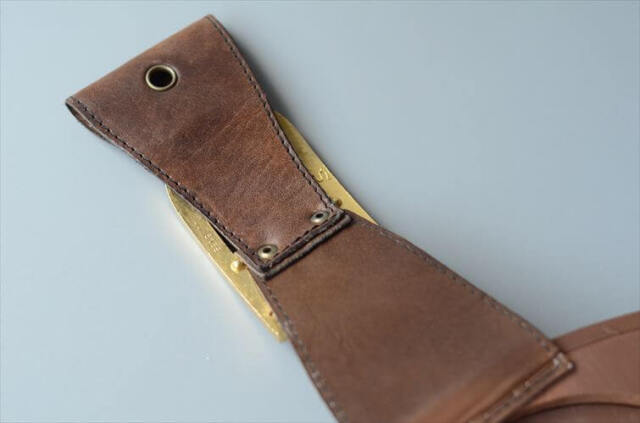 ドイツ製 Dugena 木製x革張り 吊り下げ式壁時計 壁掛け ウッド