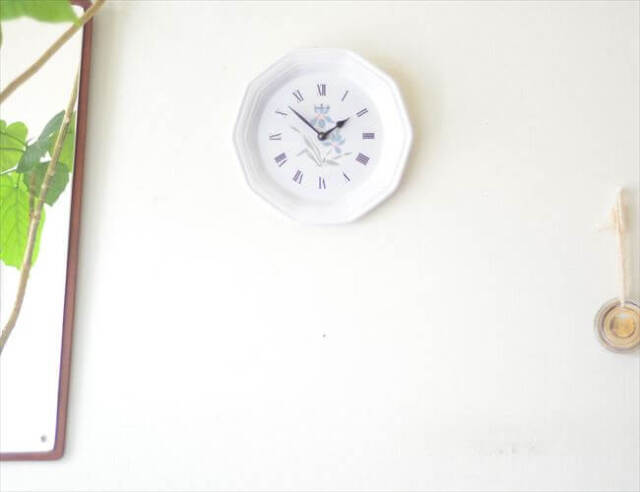 ドイツ製 Junghans 白磁にきれいな花の絵付け 壁時計 壁掛け