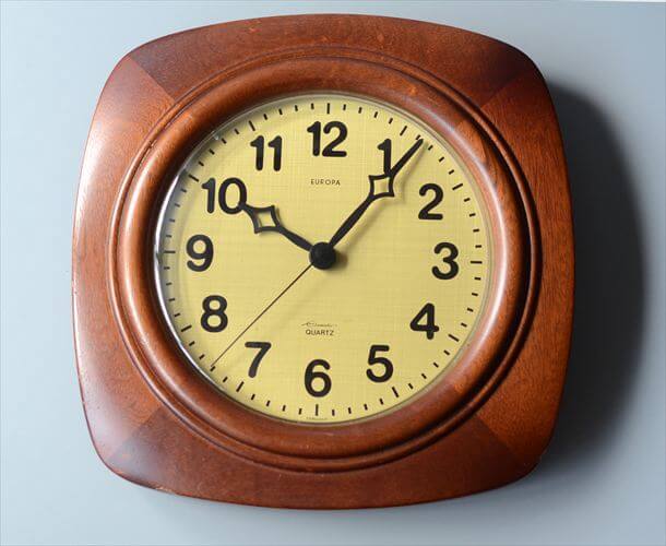 ドイツ木製アンティーク ククラックス掛時計 ドイツ木製アンティーク ククラックス掛時計 ドイツ製 Diehl ミッド