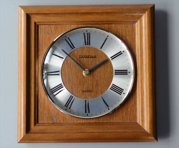 ドイツ製 DUGENA 木製の壁時計 新品クウォーツ交換済み 壁掛け ウッドクロック ヴィンテージ アンティーク