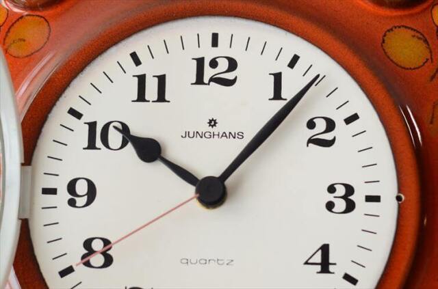ドイツ製 Junghans かわいいリーフ絵陶器の壁時計 ユンハンス 電池式 セラミック 壁掛け時計 アンティーク