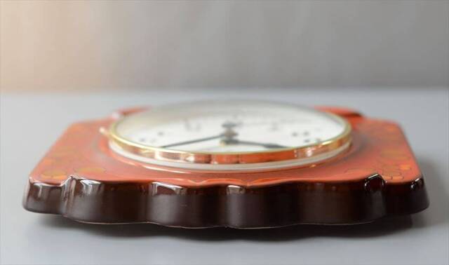 ドイツ製 Junghans かわいいリーフ絵陶器の壁時計 ユンハンス 電池式 セラミック 壁掛け時計 アンティーク
