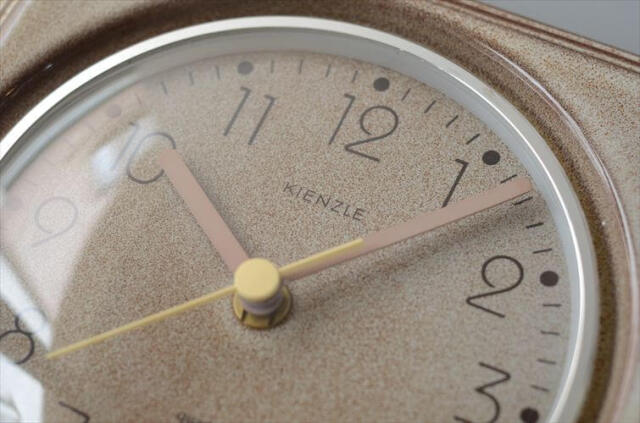 ドイツ製 KIENZLE クールな釉調の陶器 壁時計 キンツレー 電池式 セラミック 壁掛け時計 アンティーク