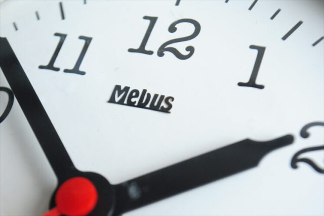 ドイツ製 MEBUS 花柄ペイントの壁時計 電池式 壁掛け時計 セラミック キッチンクロック アンティーク