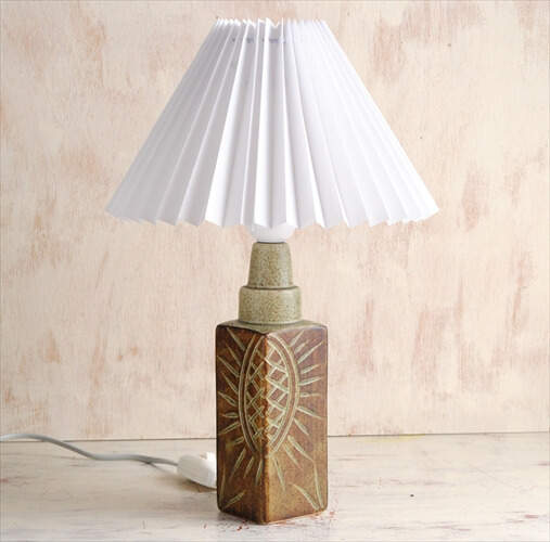 デンマークから サンフラワーモチーフの陶器デスクランプ シェード付 北欧 照明 テーブル 卓上 ライト ヴィンテージ アンティーク