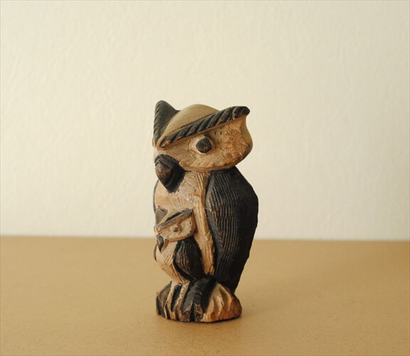 イングランドから 古い木製のフクロウ アフリカオオコノハズク オブジェ ウッド フィギュア ミッドセンチュリー 木工 民藝 _240118