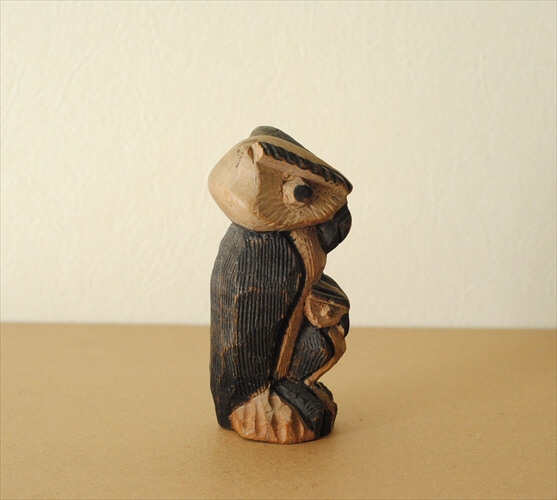 イングランドから 古い木製のフクロウ アフリカオオコノハズク オブジェ ウッド フィギュア ミッドセンチュリー 木工 民藝 _240118