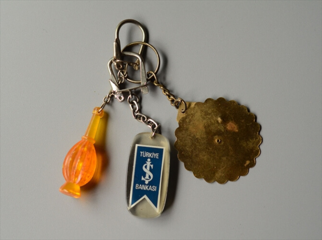 ヨーロッパから ヴィンテージキーホルダー 3個セット Vintage keychain アンティーク_240313