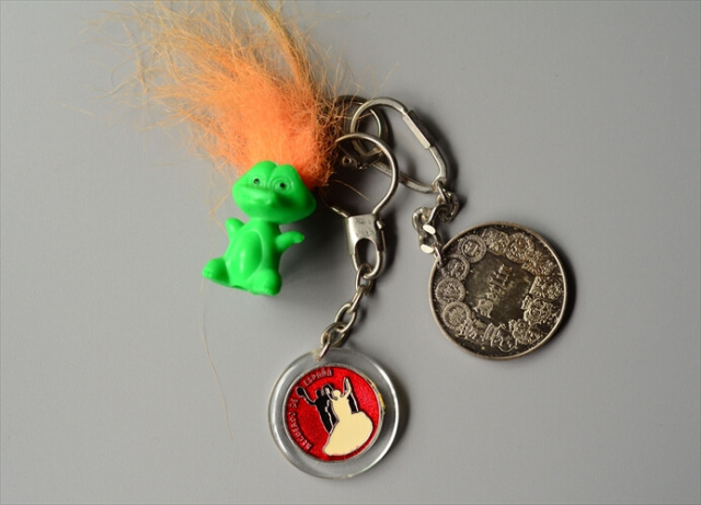 ヨーロッパから ヴィンテージキーホルダー 3個セット Vintage keychain アンティーク_240313