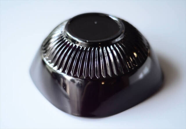 デンマークから きれいなワインレッド ガラスのキャンドルホルダー 器 ヴィンテージ アンティーク_240705