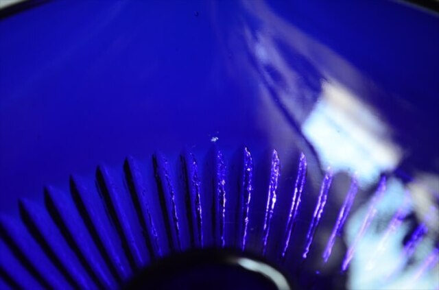 デンマークから きれいな瑠璃色 ブルー ガラスのキャンドルホルダー 器 ヴィンテージ アンティーク_240705