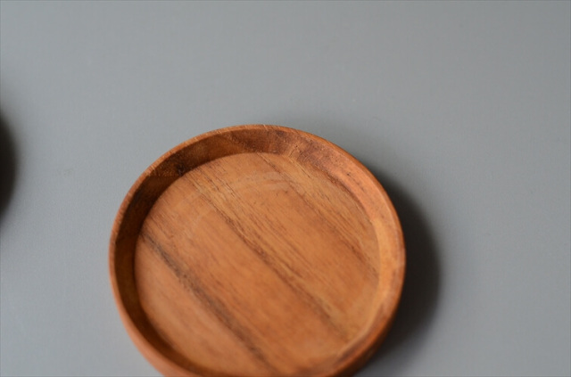 デンマークから 古いチーク材のコースター 北欧 木製 無垢 豆皿 ミニ