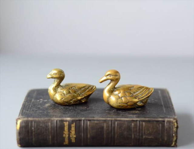 フランスから 真鍮のカルガモ 2羽セット オブジェ ブラス 鴨 白鳥 