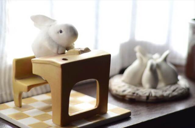 Arabia Helja Liukko-Sundstrom Bunny School フィギュア アラビア ヘルヤ リウッコ ウサギの学校 フィンランド 北欧