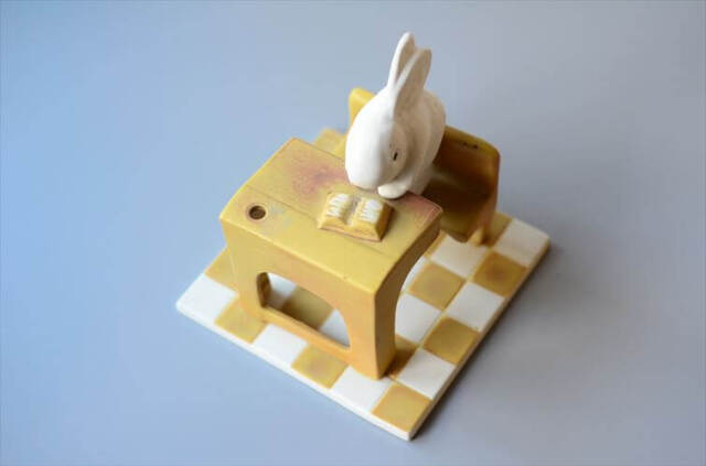 Arabia Helja Liukko-Sundstrom Bunny School フィギュア アラビア ヘルヤ リウッコ ウサギの学校 フィンランド 北欧