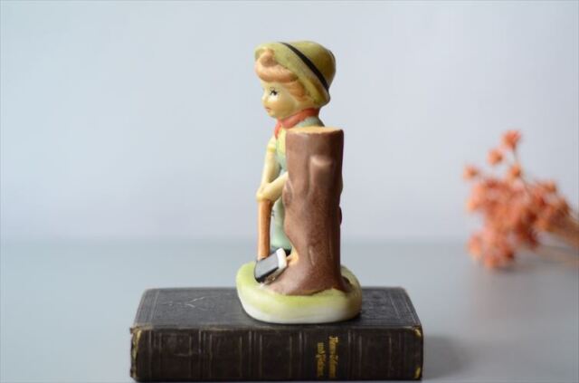 ドイツから木を切る男の子 陶器フィギュア Goebel Hummel フンメルを