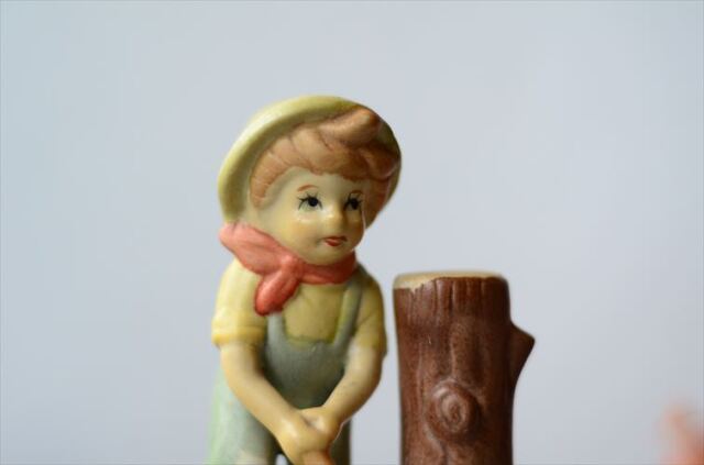 ドイツから木を切る男の子 陶器フィギュア Goebel Hummel フンメルを