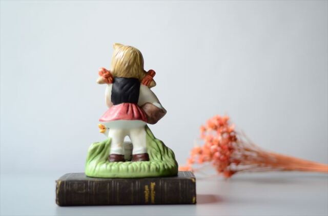 フンメル人形  GirI アンティーク アヒル　うさぎ フンメルニンギョウ Goose GirI アンティーク アヒル ウサギ