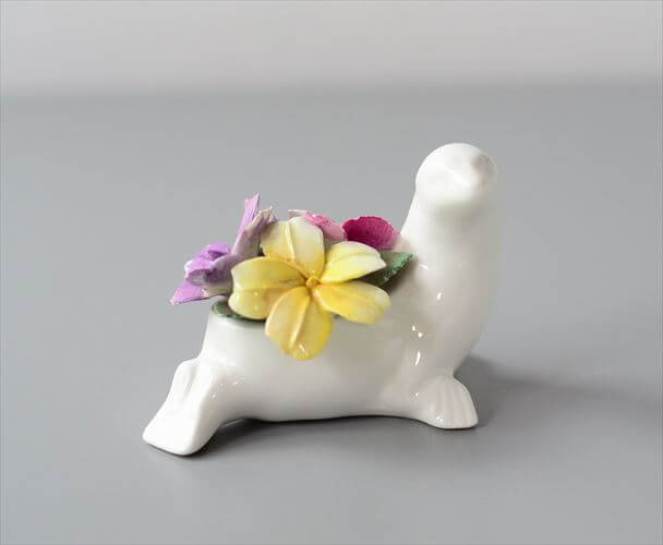 イギリス製 CROWN STAFFORDSHIRE アシカ フィギュア オブジェ オットセイ 置物 陶器 ヴィンテージ アンティーク_250219