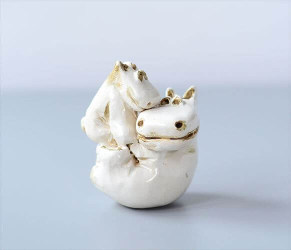 ドイツから 仲良しカバのフィギュア ハンドメイド オブジェ 置物 陶器