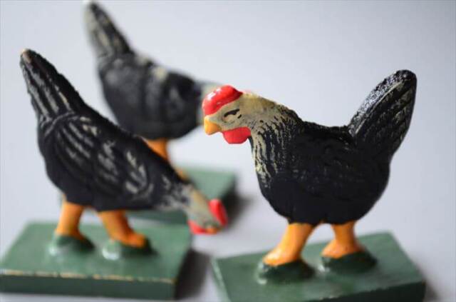 ドイツ エルツ山地製 かわいい木製の動物オブジェ にわとり 置物 アートピース フィギュア ヴィンテージ_250523