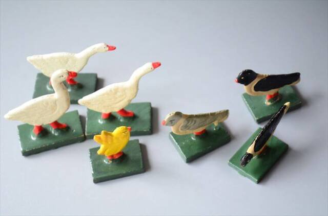 ドイツ エルツ山地製 かわいい木製の動物オブジェ あひる 鳩 置物 アートピース フィギュア ヴィンテージ_250523