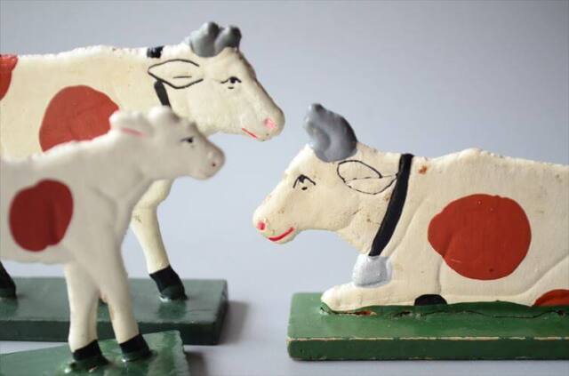 ドイツ エルツ山地製 かわいい木製の動物オブジェ ウシ 牛 置物 アートピース フィギュア ヴィンテージ_250523