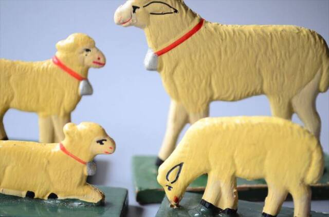 ドイツ エルツ山地製 かわいい木製の動物オブジェ 羊 ヤギ 置物 アートピース フィギュア ヴィンテージ_250523