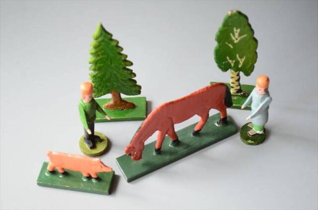 ドイツ エルツ山地製 かわいい木製の動物オブジェ 馬 豚 人 置物 アートピース フィギュア ヴィンテージ_250523