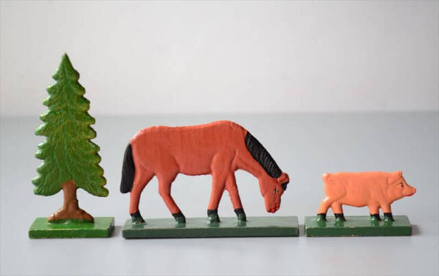 ドイツ エルツ山地製 かわいい木製の動物オブジェ 馬 豚 人 置物 アートピース フィギュア ヴィンテージ_250523