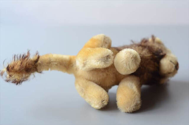 シュタイフ★Leo Lion 12cm★お座りポーズ/ライオンのレオ★ビンテージ ☆シュタイフ☆Leo Lion 12cm☆(お座り)ライオンのレオ☆Steiff
