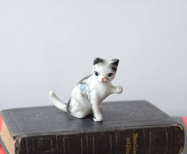 ヴィンテージ　骨董　猫 2匹 セット 置物 オブジェ 招き猫 陶器 招き猫 陶器 置物 2つセット 中古品販売 - 広島の総合リサイクル