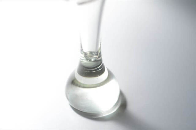 フィンランド製 Humppila ガラスベース 花瓶 17cm高 Mikko Helander