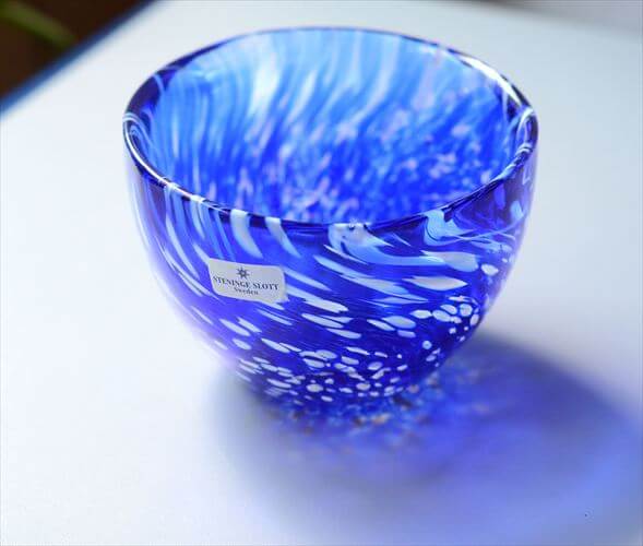 スウェーデン STENINGE SLOTT きれいなブルーのガラスボウル 9.7cm 北欧 グラス ポット ヴィンテージ