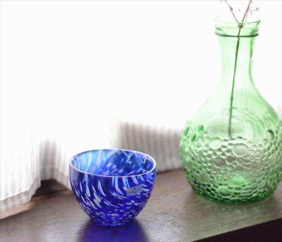 スウェーデン STENINGE SLOTT きれいなブルーのガラスボウル 9.7cm 北欧 グラス ポット ヴィンテージ