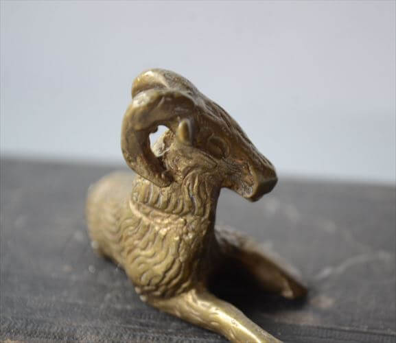 フランスのブロカントから 真鍮のヤギ オブジェ ブラス フィギュア