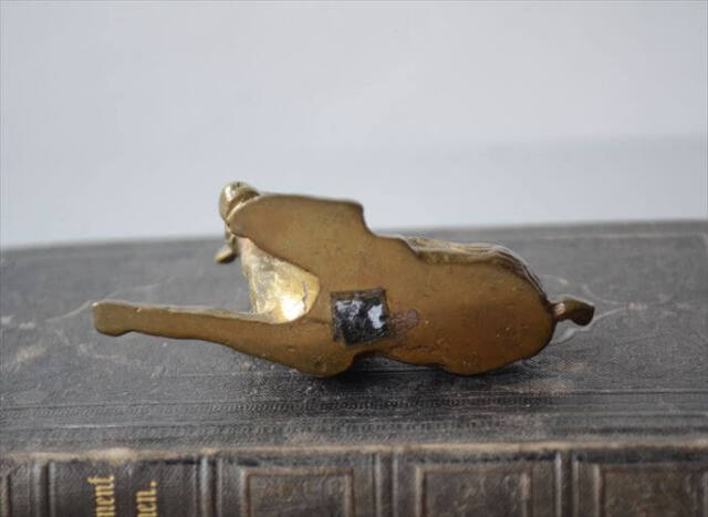 フランスのブロカントから 真鍮のヤギ オブジェ ブラス フィギュア