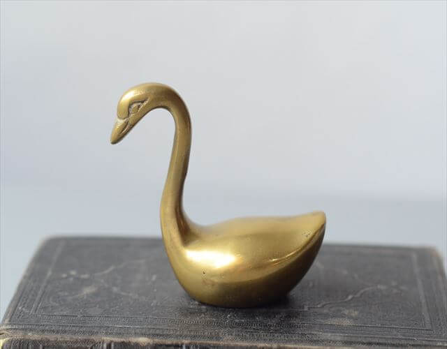 フランスのブロカントから 真鍮の白鳥 オブジェ ブラス フィギュア インテリア 店舗什器 ヴィンテージ アンティーク_250825
