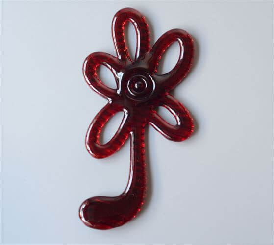 スウェーデン製 Bergdala かわいい花のガラスのウォールアート サンキャッチャー ベルグダラ オブジェ 置物 北欧 ヴィンテージ_251023