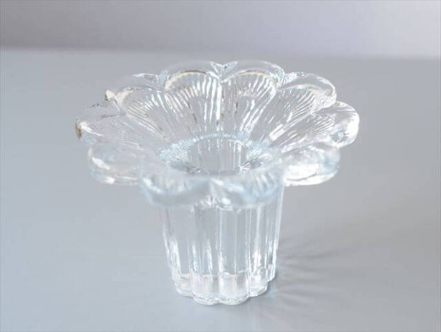 スウェーデン製 Nybro Flower ガラスキャンドルホルダー Paul Isling ヴィンテージ アンティーク_251027