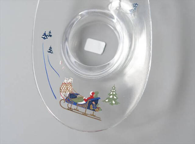 デンマーク Holmegaard クリスマス柄のガラスキャンドルホルダー X'mas