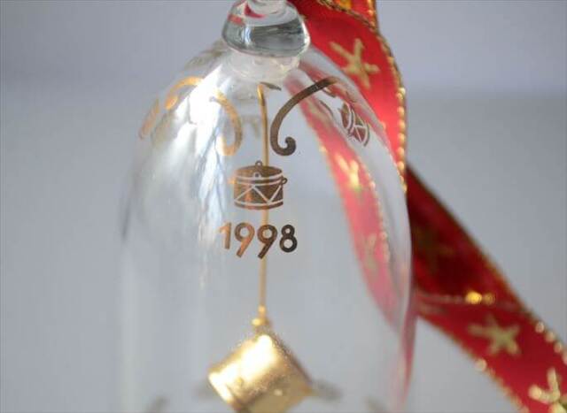 箱付き デンマーク製 Bing & Grondahl 1998 ガラスのベル クリスマス