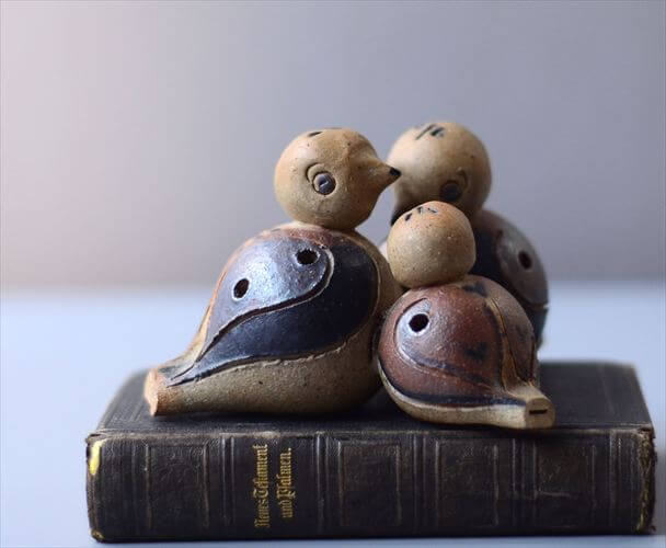 デンマークから 寄り添う3羽の鳥の家族 ストーンウェア オブジェ 陶器 フィギュア 北欧 アンティーク