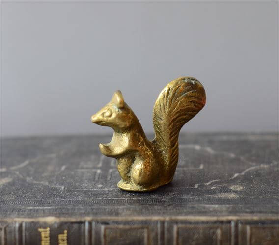 イングランドから 小さな真鍮のリス オブジェ 置物 イギリス 英国 フィギュア ヴィンテージ アンティーク_260126