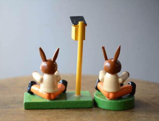 ドイツ製 ヴィンテージ かわいい木製のイースターバニー ハンドメイド 木工芸品 うさぎ 置物 フィギュア_260318