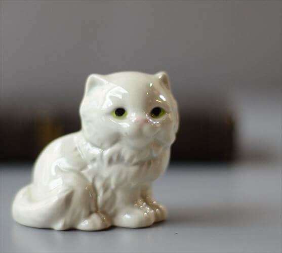 西ドイツ製 Goebel 白磁の白ネコ オブジェ ディスプレイ ゲーベル 猫 磁器 インテリア ヴィンテージ アンティーク
