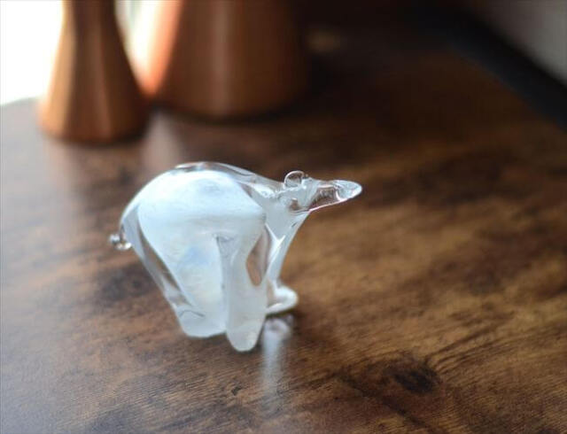 フィンランド製 Eino Piipponen Polar Bear ガラスのシロクマ フィギュア アイノピッポネン 北欧 オブジェ ヴィンテージ