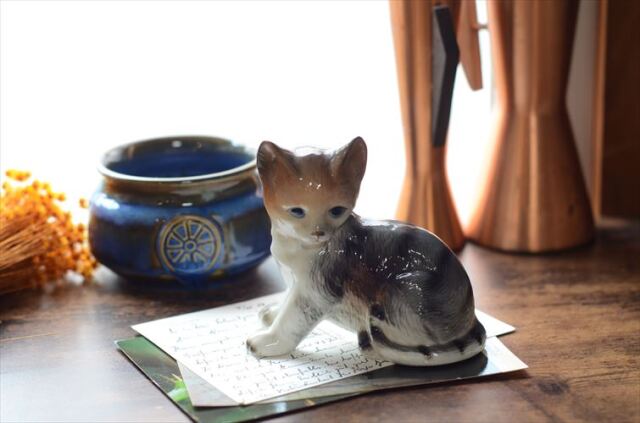 ドイツ製 Keramik Schirmer 陶器のネコ オブジェ フィギュア 猫 置物 インテリア ヴィンテージ アンティーク_260527